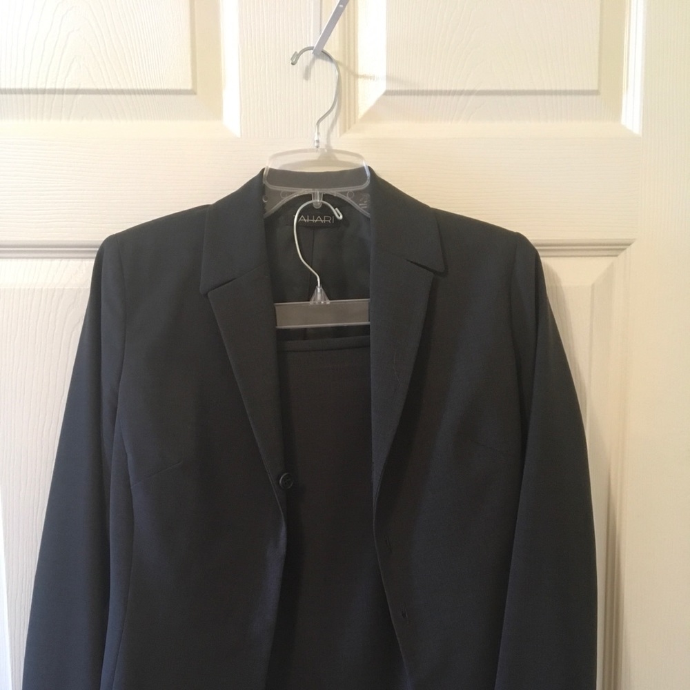 Tahari Skirt Set